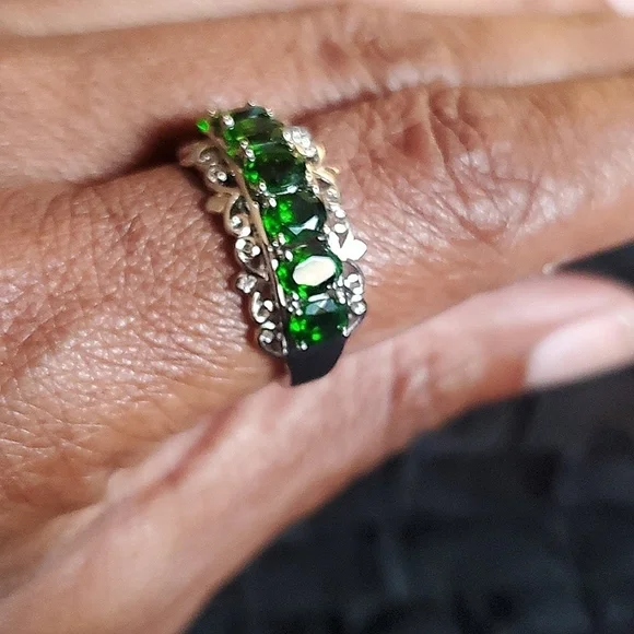 Chrome Diopside Half Eternity Band Ring in Platinum Over Sterling Silver - Picture 5 of 9